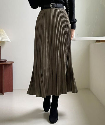 Colby Suede Belt Banding Pleated Skirt